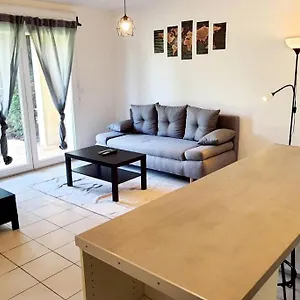 charmant-appartement-avec-terrasse-et-jardin-au-calme.midi-pyreneeshotels.com/